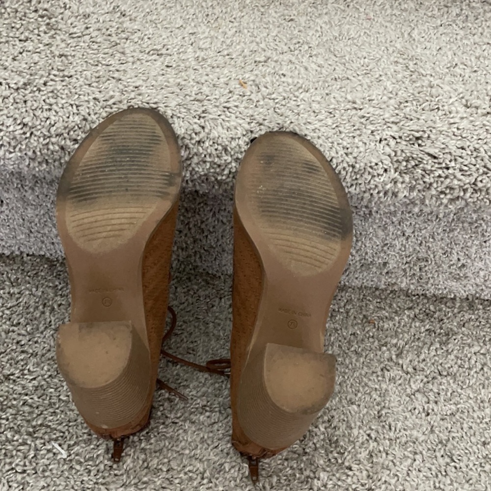 Cognac Sandals - Picture 4 of 5